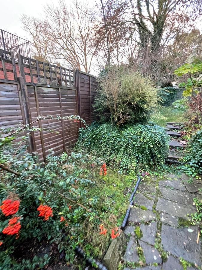 Spacious & Charming Garden Flat -Zone 2- Great For Central London Access Экстерьер фото